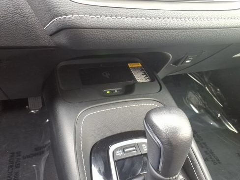 Used 2024 Toyota Corolla SE w/ SE Package FWD image 23