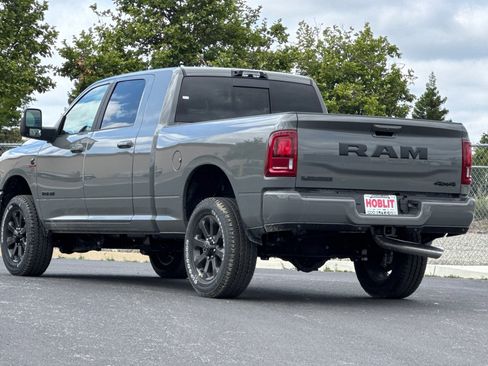 New 2026 RAM 2500 Laramie AWD/4WD image 5