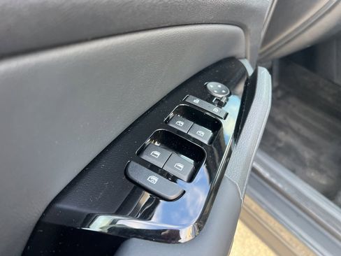 Certified 2024 Kia Sportage EX image 10