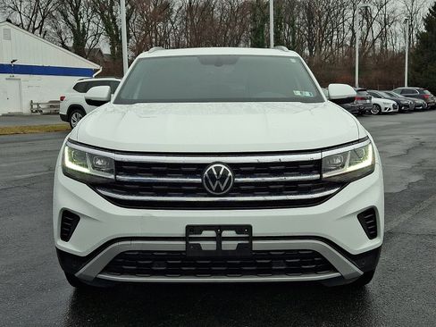 Used 2021 Volkswagen Atlas Cross Sport SE w/ Panoramic Sunroof Package image 3