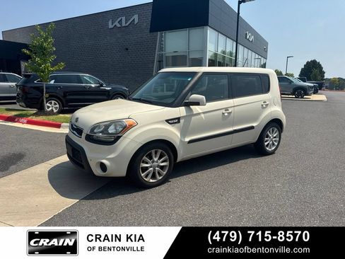 Used 2012 Kia Soul FWD image 1