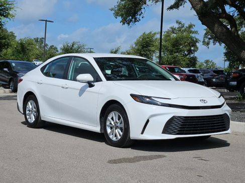 Certified 2026 Toyota Camry LE FWD image 7