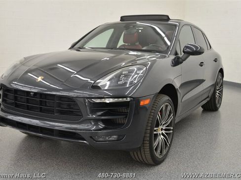 Used 2018 Porsche Macan GTS image 2