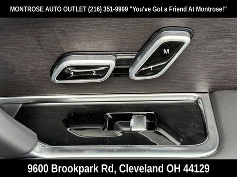 New 2025 Land Rover Range Rover SE AWD/4WD image 19