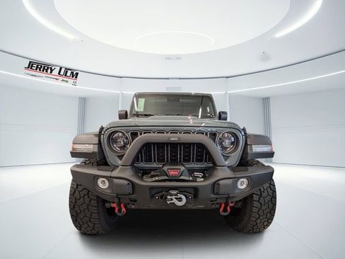 New 2025 Jeep Wrangler Unlimited Rubicon image 6