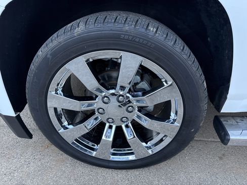 Used 2015 Chevrolet Tahoe LTZ image 11