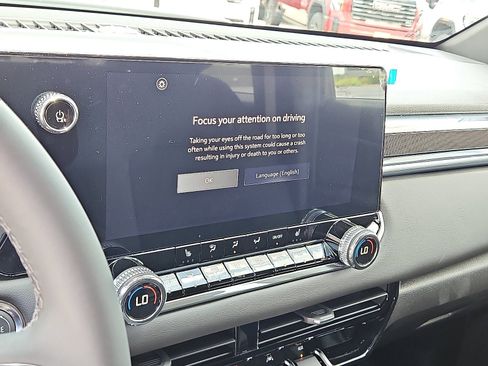 New 2026 GMC Canyon Elevation w/ Convenience Package image 16