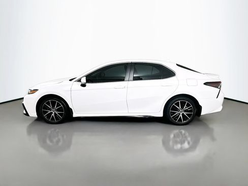 Certified 2024 Toyota Camry SE FWD image 8