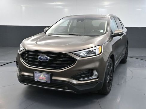 Used 2019 Ford Edge SEL w/ Equipment Group 201A image 12