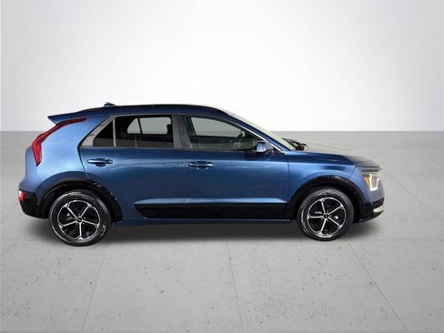 Certified 2023 Kia Niro FWD image 6