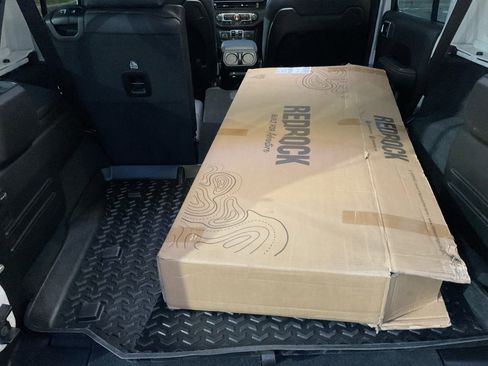 Used 2024 Jeep Wrangler Sahara image 13