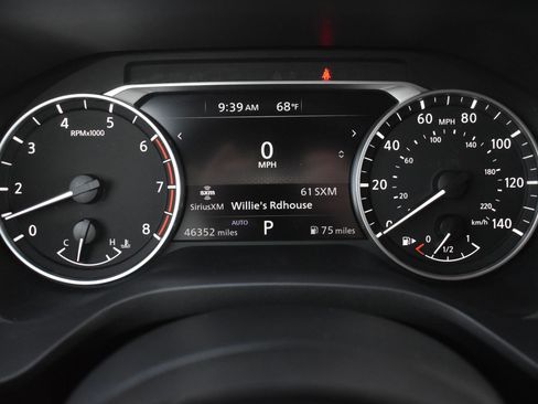 Used 2023 Nissan Rogue SV AWD/4WD image 31