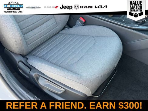 Used 2025 Kia K4 EX image 31