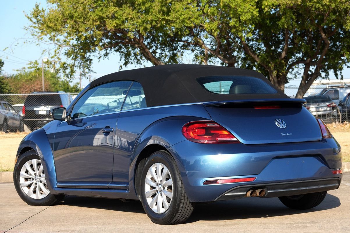 Used 2019 Volkswagen Beetle 2.0T S FWD image 4