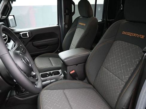 New 2026 Jeep Gladiator Mojave image 13