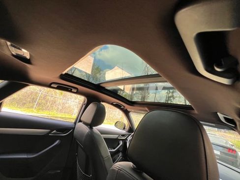 Used 2016 Audi Q3 2.0T Prestige w/ Prestige Package image 32