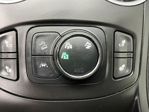 Used 2020 GMC Terrain SLE w/ Driver Convenience Package AWD/4WD image 15