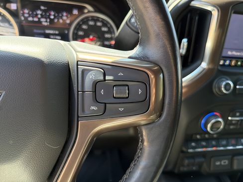 Used 2019 Chevrolet Silverado 1500 High Country w/ Technology Package image 25