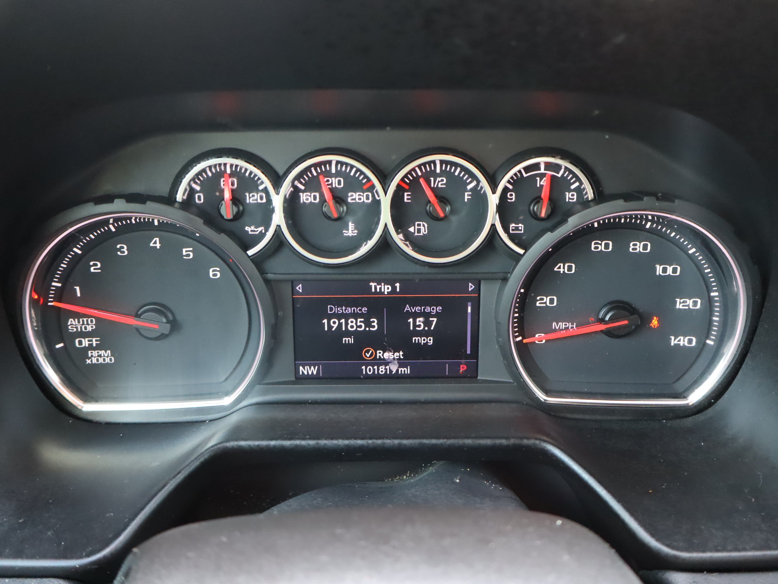 Used 2021 Chevrolet Tahoe LT w/ LT Signature Package RWD image 26