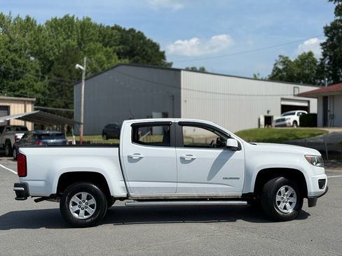 Used 2019 Chevrolet Colorado W/T w/ WT Convenience Package RWD image 8
