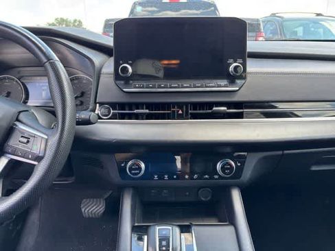 Used 2024 Mitsubishi Outlander SE AWD/4WD image 19
