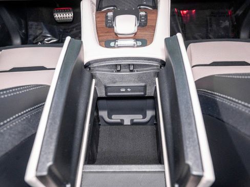 New 2026 Mercedes-Benz GLE 53 AMG 4MATIC image 24