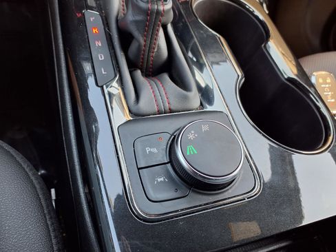 Used 2025 Chevrolet Blazer RS FWD image 11