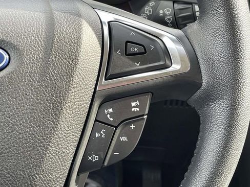 Certified 2021 Ford Edge SEL w/ Convenience Package image 17