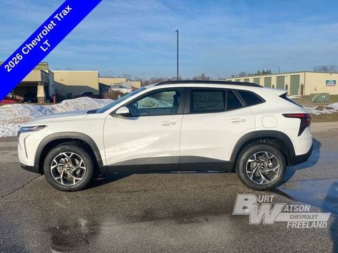 New 2026 Chevrolet Trax LT w/ Driver Confidence Package image 2