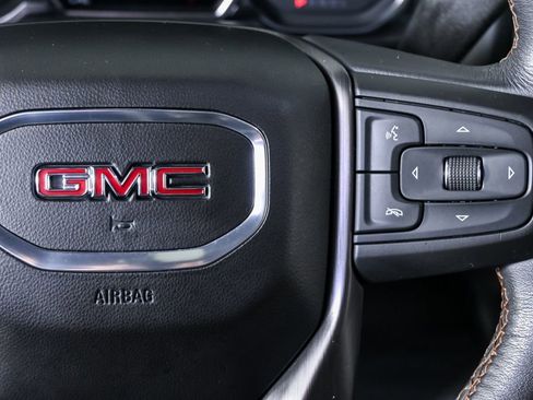 Used 2021 GMC Sierra 1500 AT4 w/ Technology Package image 12