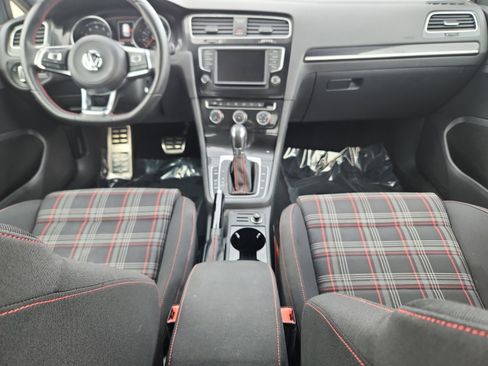 Used 2017 Volkswagen GTI Autobahn image 21