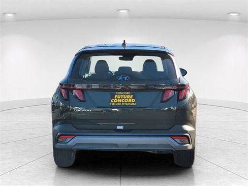 New 2026 Hyundai Tucson SE image 4