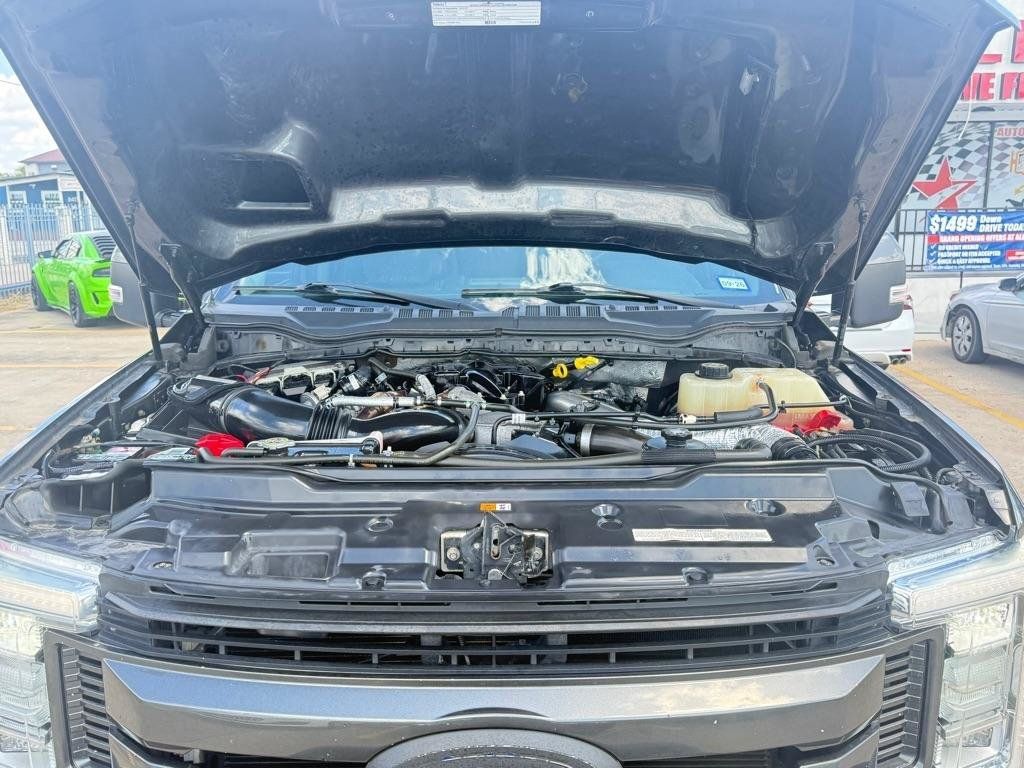 Used 2018 Ford F250 Lariat w/ Lariat Ultimate Package AWD/4WD image 11