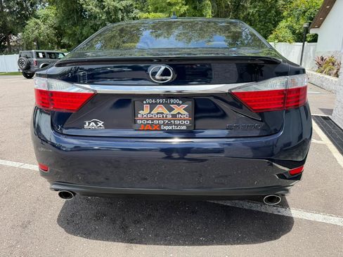 Used 2014 Lexus ES 350 w/ Premium Package FWD image 14