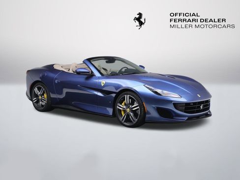 Certified 2020 Ferrari Portofino image 9