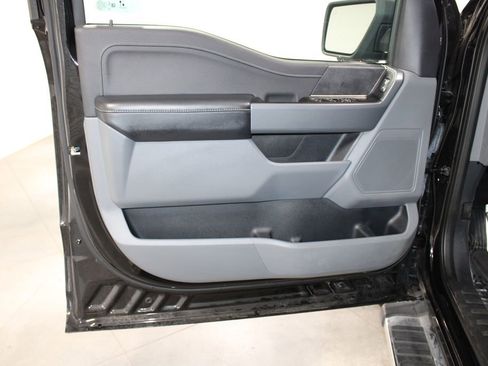 Used 2024 Ford F150 XLT w/ Mobile Office Package image 28