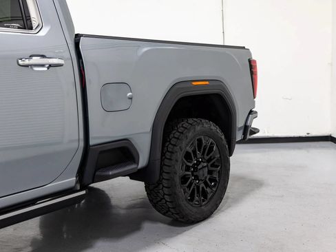 Used 2024 GMC Sierra 2500 Denali Ultimate AWD/4WD image 13