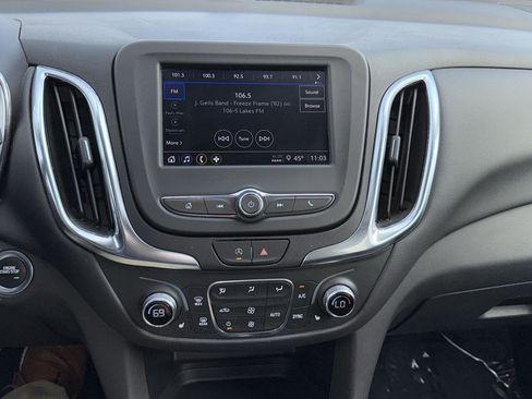 Used 2024 Chevrolet Equinox LT FWD image 30