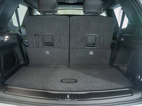 New 2026 Jeep Grand Cherokee L Limited AWD/4WD image 9