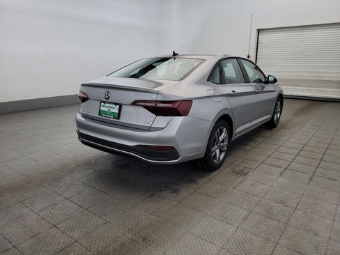 Used 2024 Volkswagen Jetta SE FWD image 9