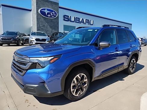 Used 2026 Subaru Forester Premium image 2