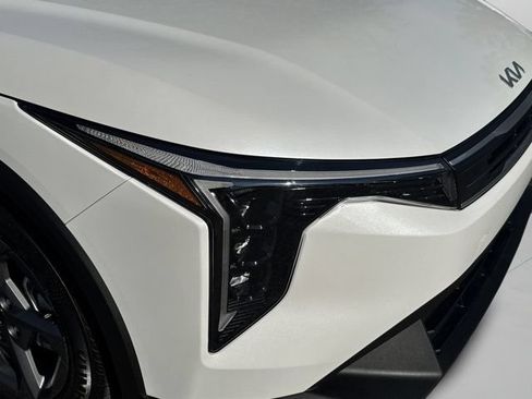 New 2026 Kia K4 FWD image 9