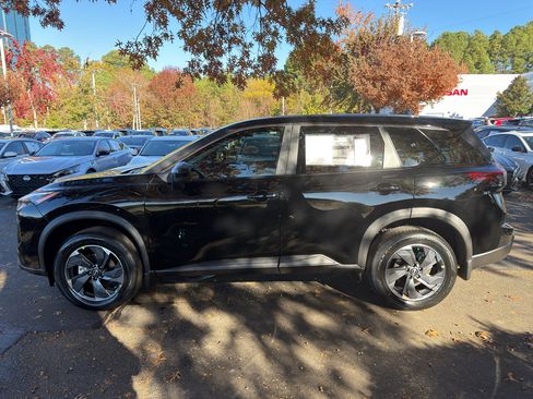 New 2026 Nissan Rogue SV w/ Cold Weather Package image 4