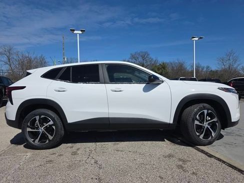 New 2026 Chevrolet Trax RS image 17