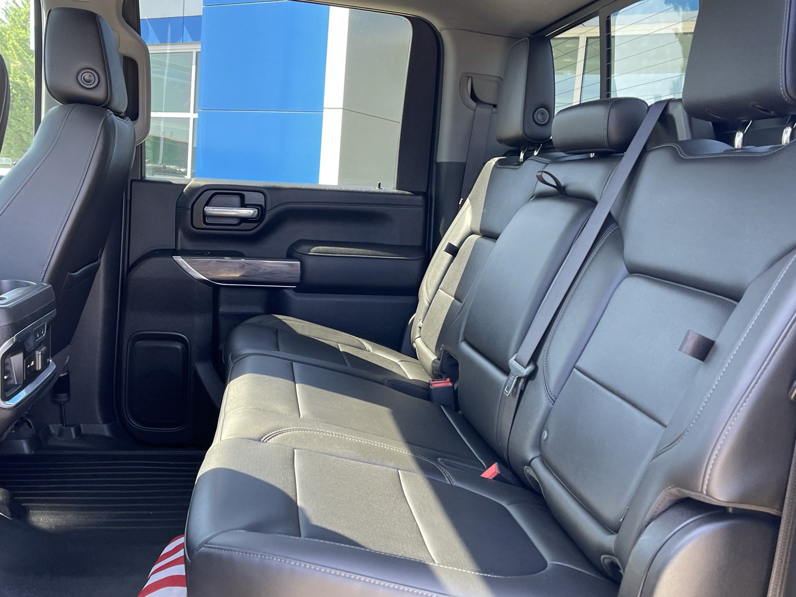 Used 2020 Chevrolet Silverado 2500 LTZ w/ LTZ Plus Package AWD/4WD image 16