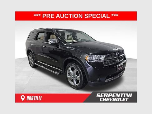 Used 2013 Dodge Durango Citadel w/ Mopar Chrome Appearance Group AWD/4WD image 1