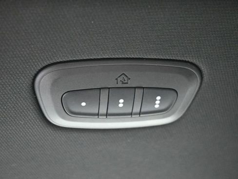 Used 2019 RAM 1500 Laramie w/ Sport Appearance Package image 38