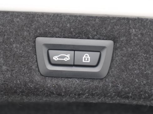 Used 2023 BMW 530i w/ Convenience Package RWD image 16