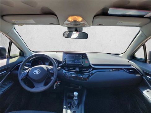 Used 2021 Toyota C-HR LE image 17