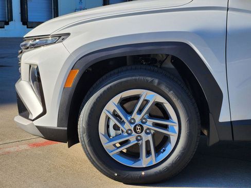 New 2026 Hyundai Tucson SE image 7